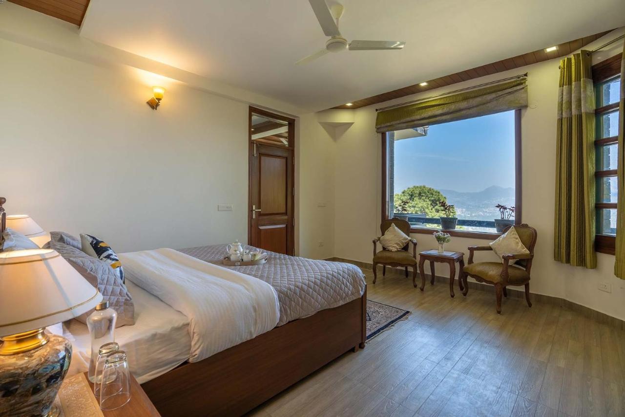 Stayvista At Floradale W Jacuzzi & Wood-Fire Pizza Kasauli Exterior foto